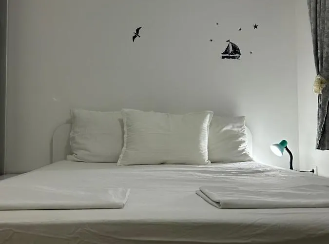 Adam's 2 * Κλάντοβο